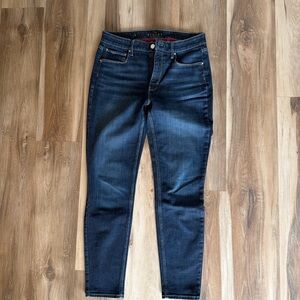 White House Black Market Sculpt Skinny Ankle Jeans Size 8 Dark Wash